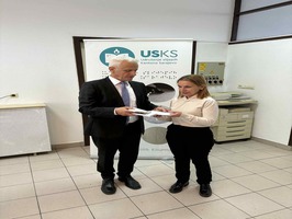 Snimak dodjele mobitela članovima Udruženja, po Projektu općine Novi Grad u 2025.godini